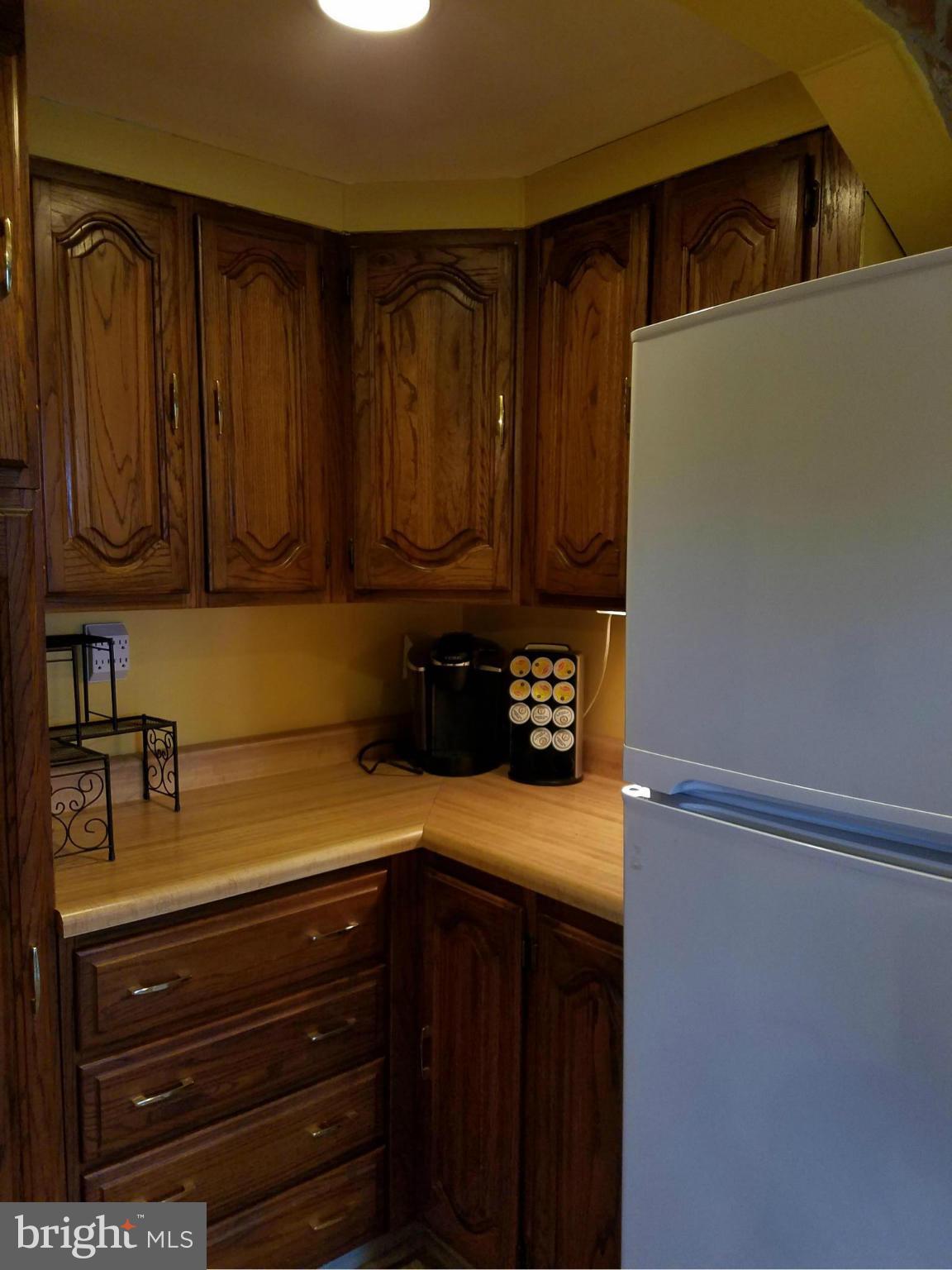 7862 New Battle Grove Road Baltimore, MD 21222 - Photo 15 of 24 Kitchen