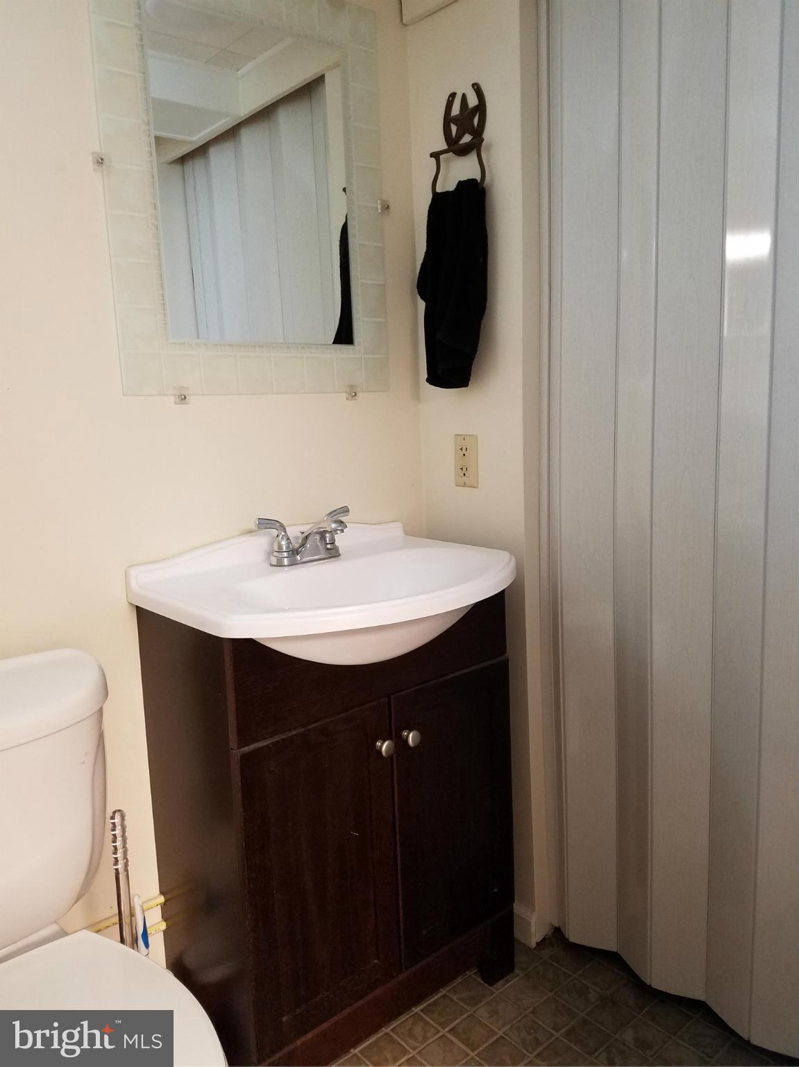 7862 New Battle Grove Road Baltimore, MD 21222 - Photo 24 of 24 Bath