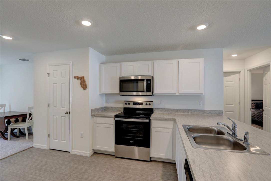 938 Clearmont Street Sebastian, FL 32958 - Photo 12 of 36