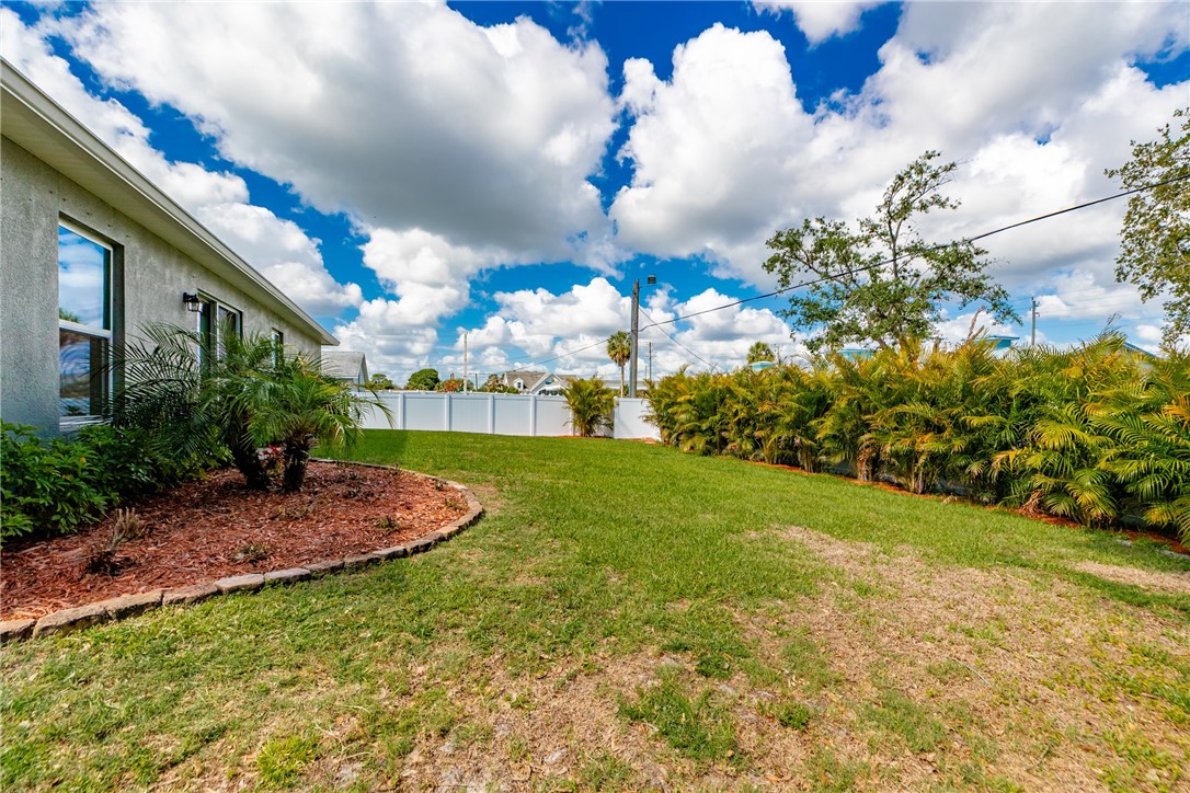 938 Clearmont Street Sebastian, FL 32958 - Photo 31 of 36