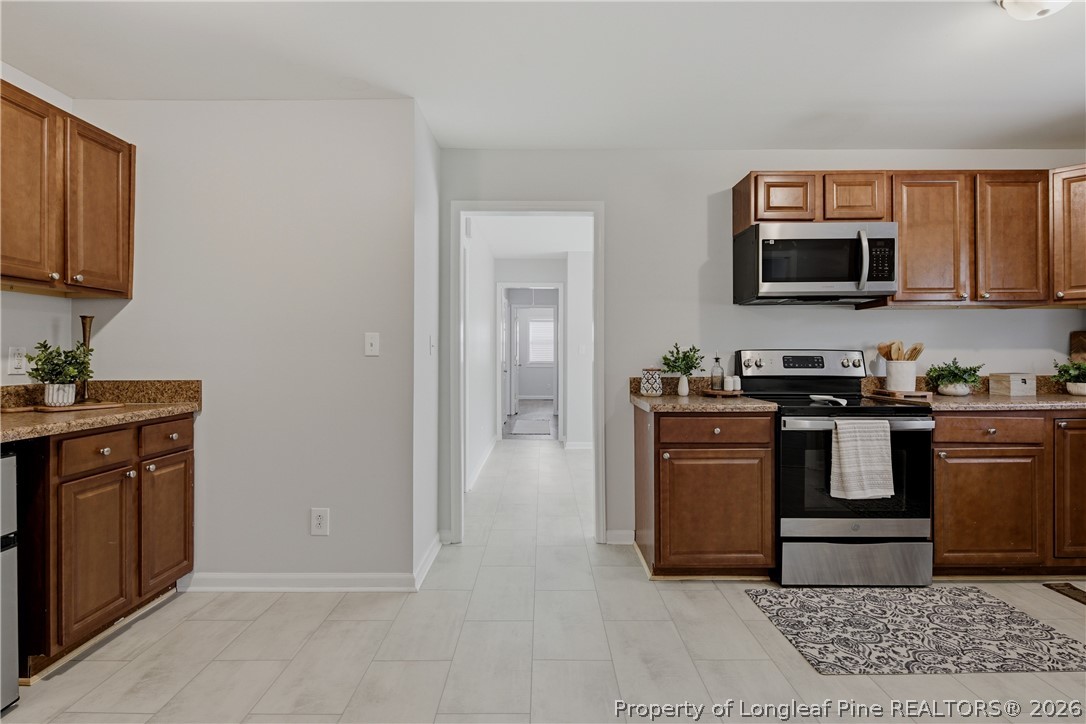 6228 Milford Road Fayetteville, NC 28303 - Photo 14 of 46 KITCHEN