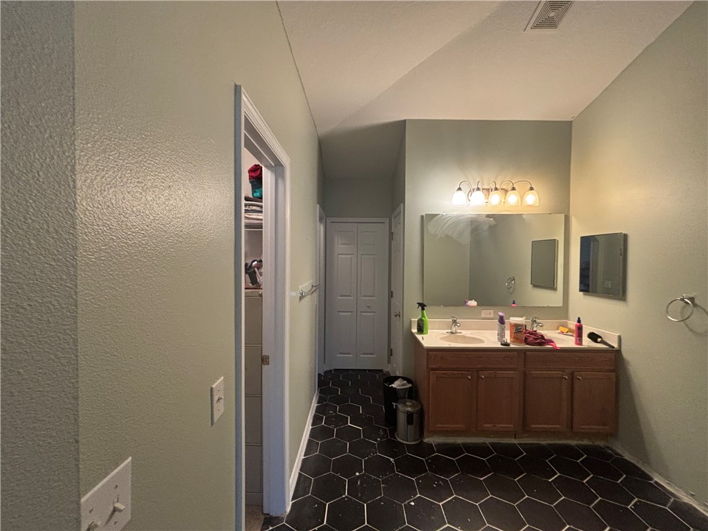 5937 Ridge Lake Circle Vero Beach, FL 32967 - Photo 20 of 35