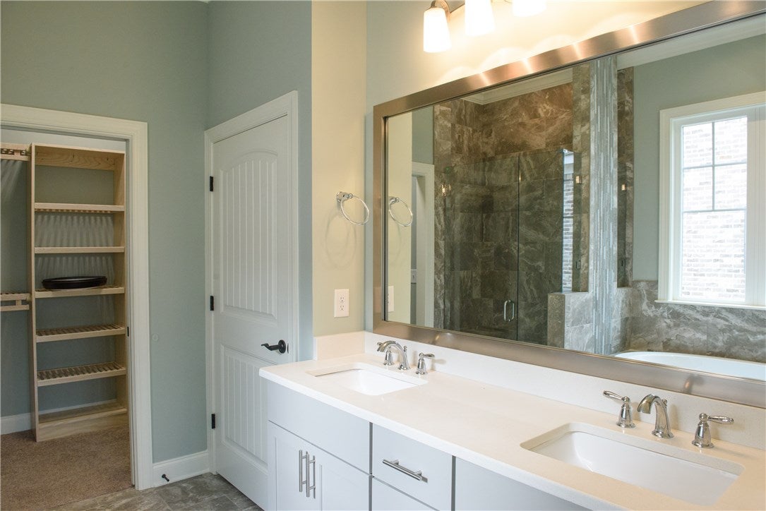 2814 Spring Lakes Crossing Opelika, AL 36801 - Photo 10 of 38 Gallery Image 10