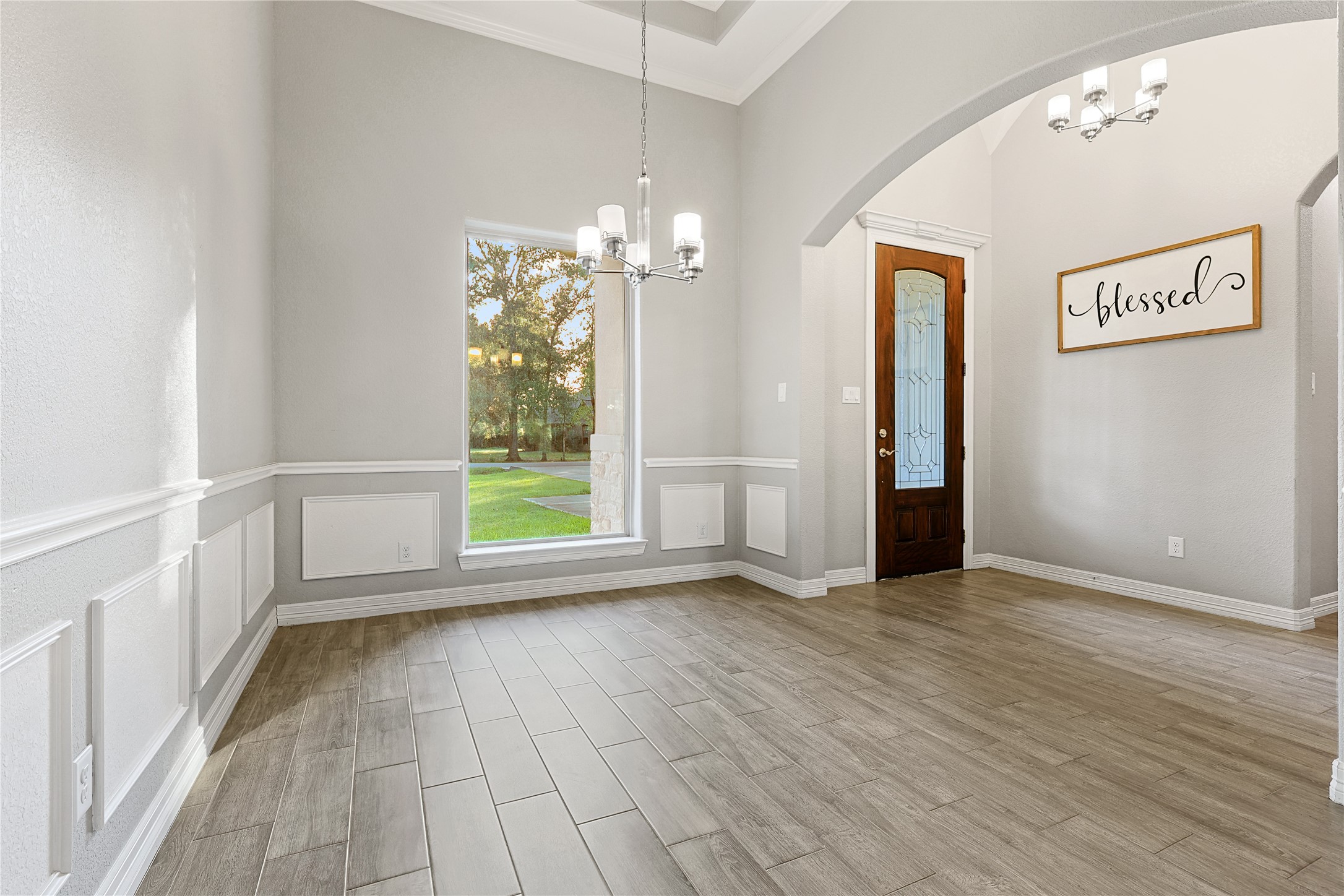 642 Parthenon Place New Caney, TX 77357 - Photo 3 of 30 a view of an empty room with a window