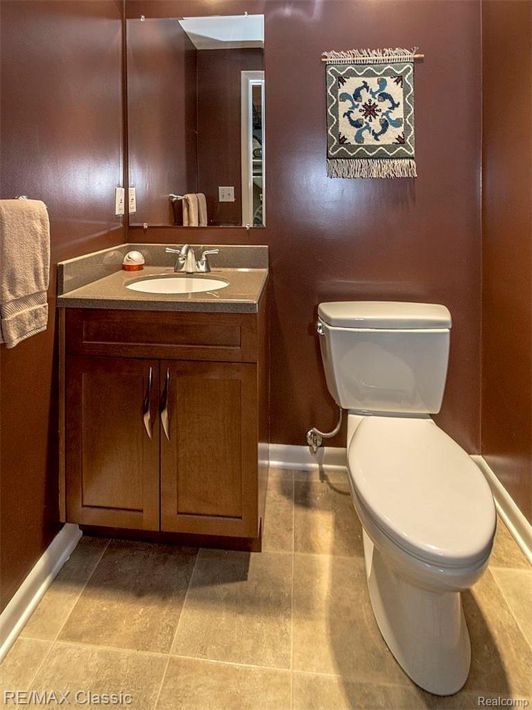 4194 Fieldbrook Road West Bloomfield, MI 48323 - Photo 27 of 43 4194_fieldbrook_int_047.jpg