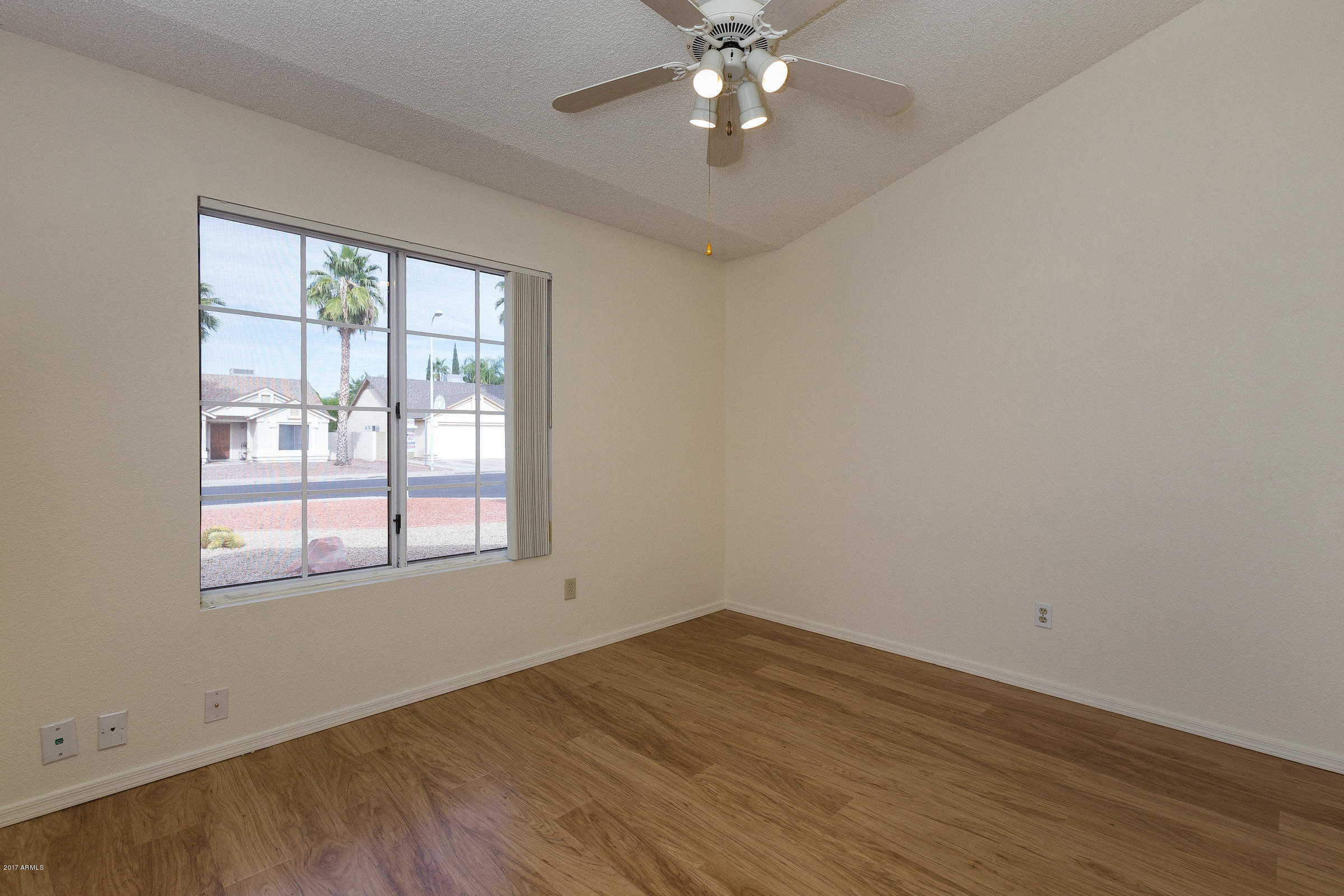4537 East Towne Lane Gilbert, AZ 85234 - Photo 12 of 15 4537_E_Towne_Ln_12