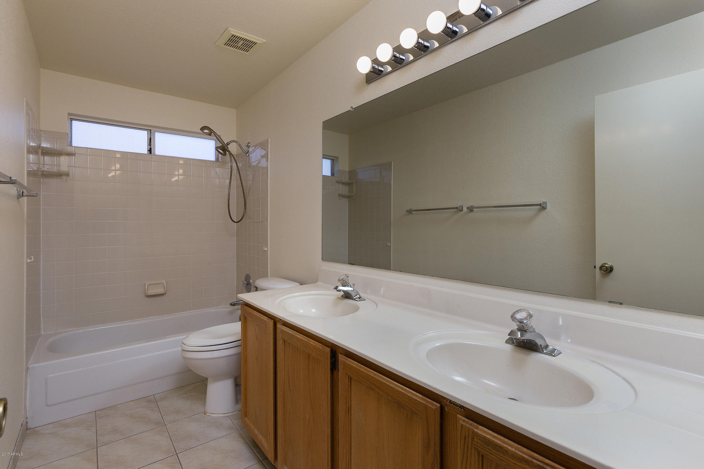4537 East Towne Lane Gilbert, AZ 85234 - Photo 14 of 15 4537_E_Towne_Ln_11