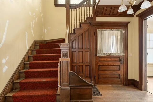 $300,000 | 2 Thayer Street, Rochester, NY 14607