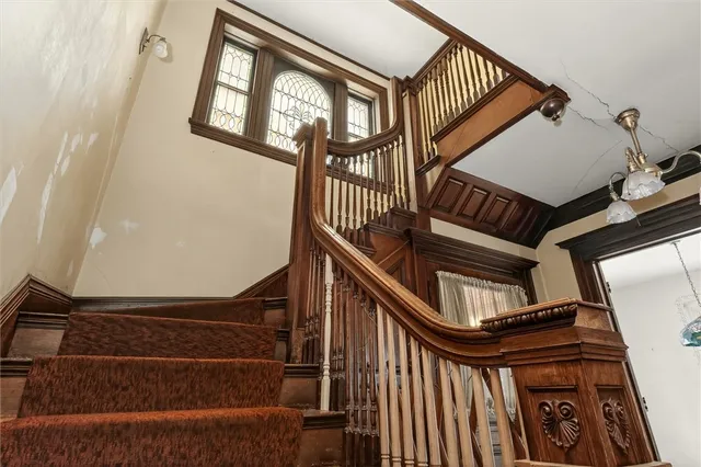 $300,000 | 2 Thayer Street, Rochester, NY 14607