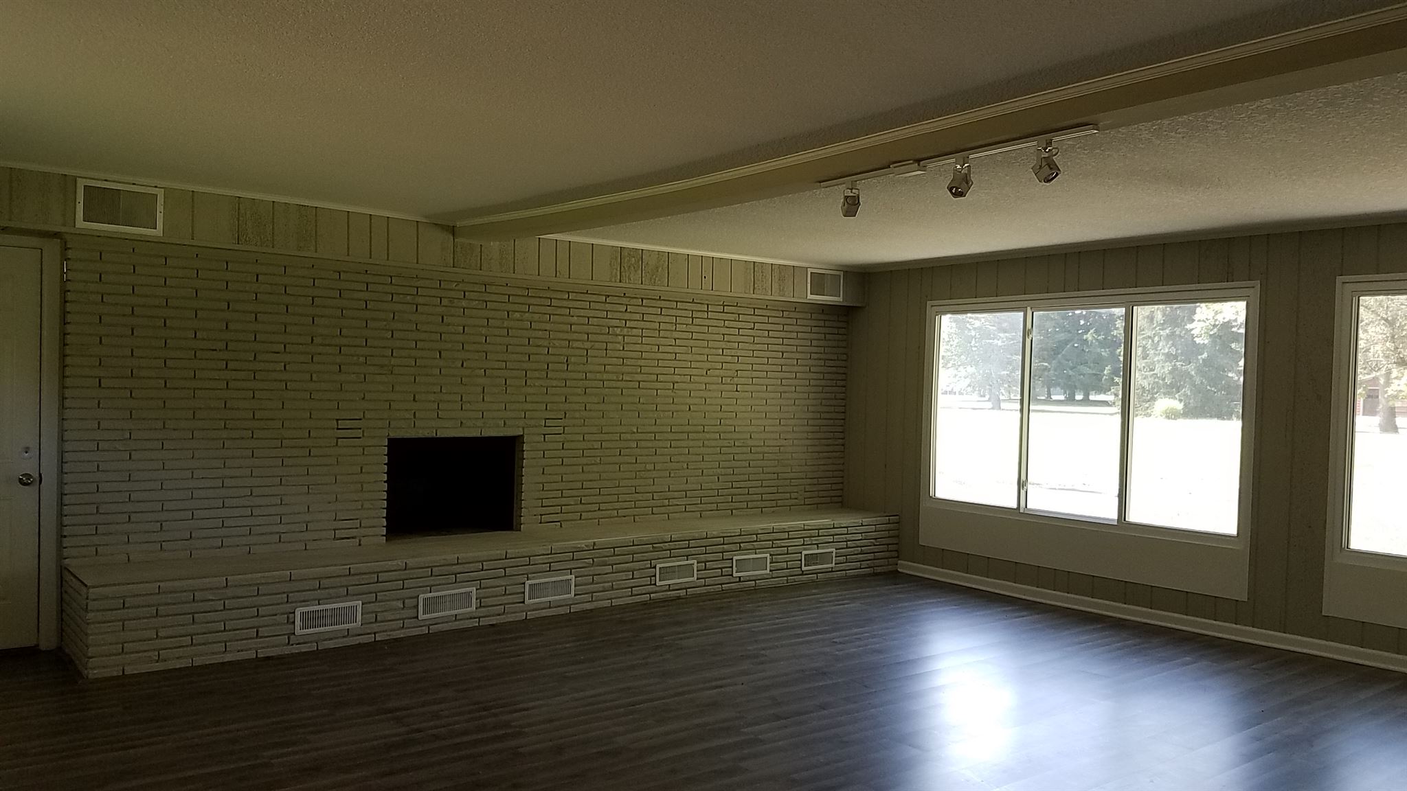5033 Ranch Road Leo, IN 46765 - Photo 8 of 21