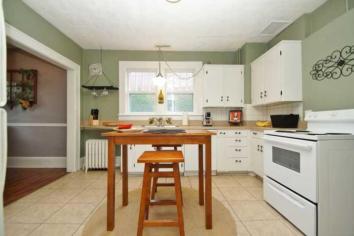 1911 Sheffield Road Southwest Roanoke, VA 24015 - Photo 8 of 31 KITCHEN