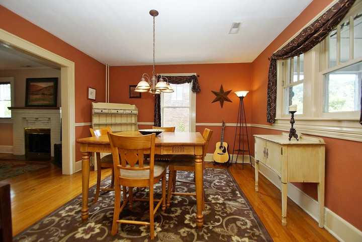 1911 Sheffield Road Southwest Roanoke, VA 24015 - Photo 13 of 31 DINING ROOM 2