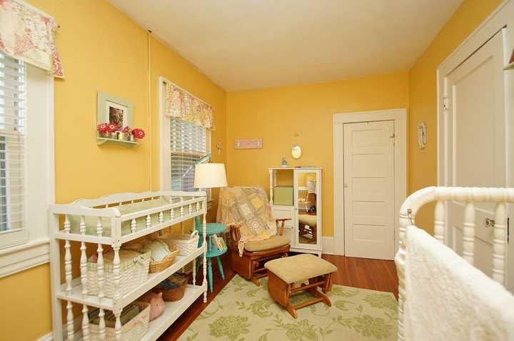 1911 Sheffield Road Southwest Roanoke, VA 24015 - Photo 22 of 31 BEDROOM 3 - 2