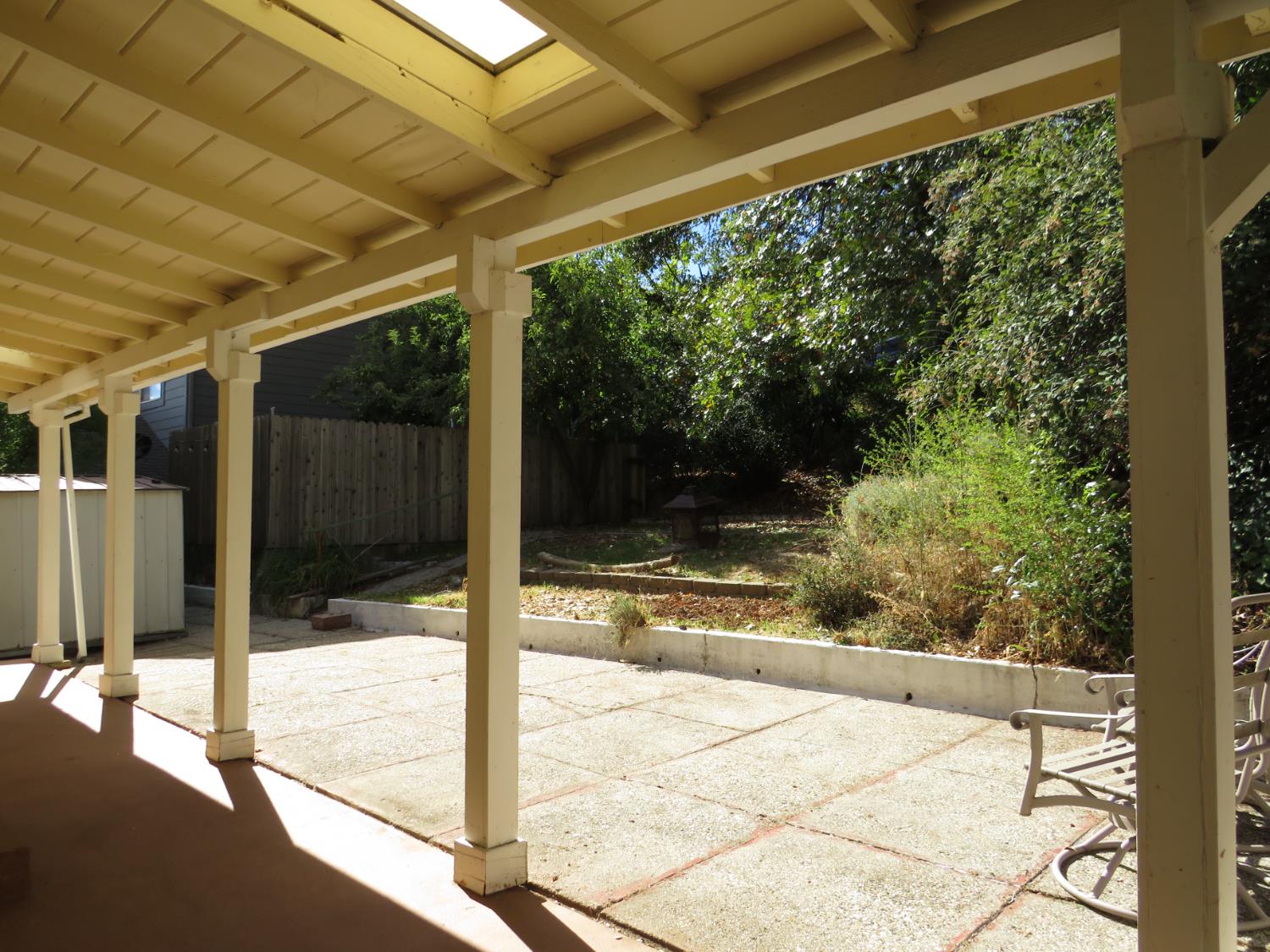 320 Pleasant Street Colfax, CA 95713 - Photo 34 of 49 a view of a porch