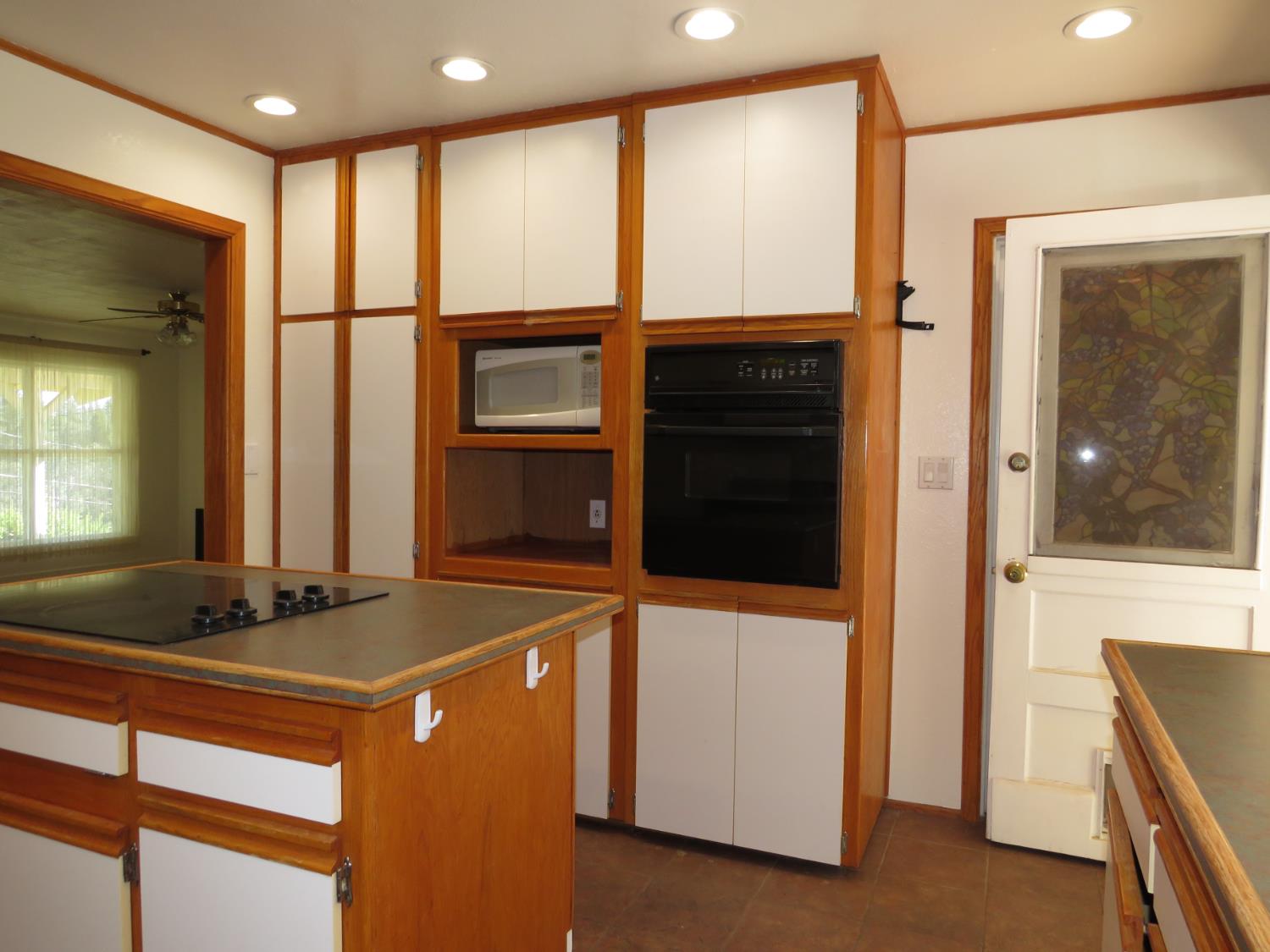 320 Pleasant Street Colfax, CA 95713 - Photo 10 of 49 a bathroom with a sink and a mirror