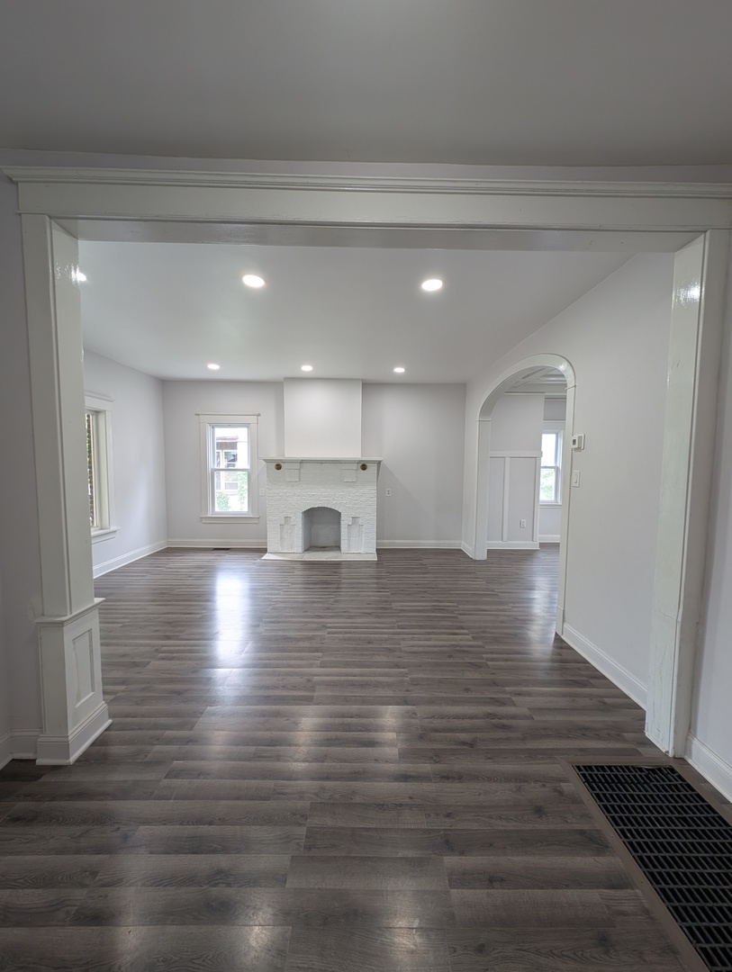 231 South Chicago Avenue Kankakee, IL 60901 - Photo 3 of 31