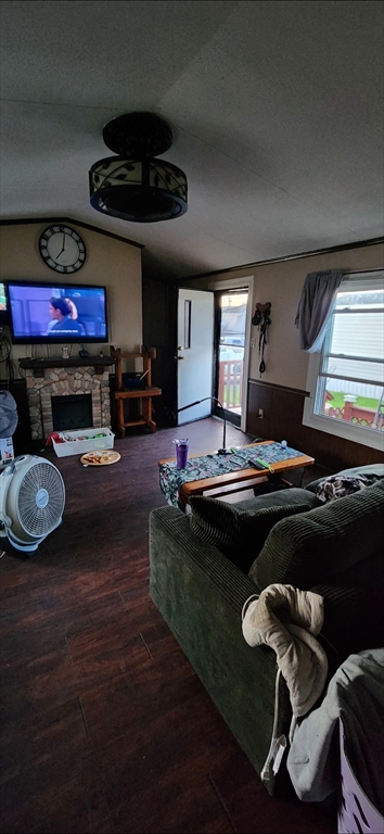 557 Southwest Cutoff, Unit 140 Worcester, MA 01607 - Photo 7 of 12