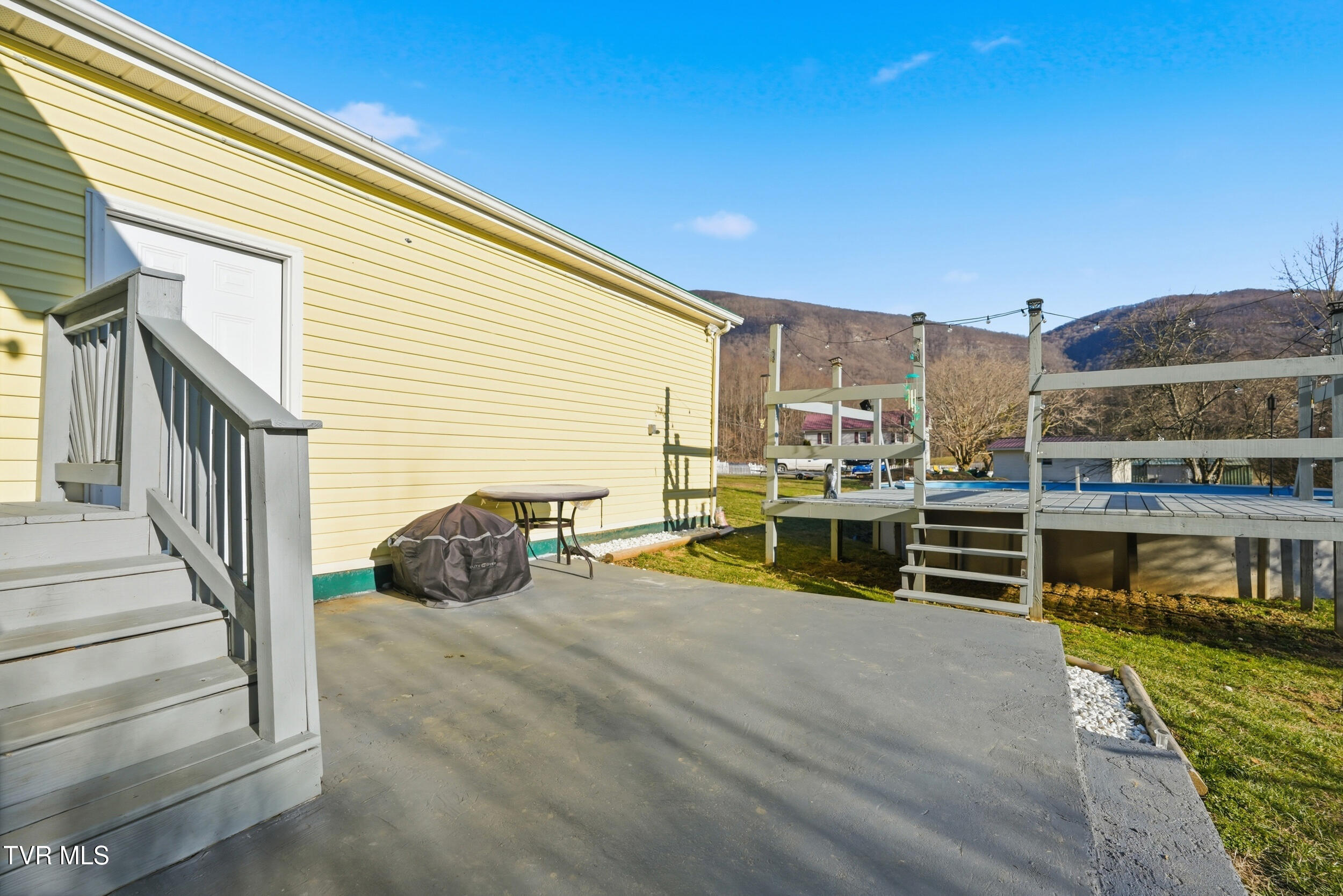 3311 Rebecca Road Big Stone Gap, VA 24219 - Photo 10 of 41 31_3311 rebecca rd-34