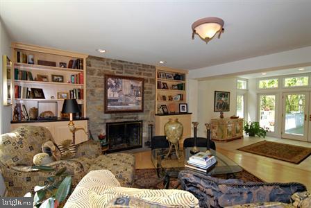 902 Dorsea Road Lancaster, PA 17601 - Photo 4 of 22 Gallery Image 4