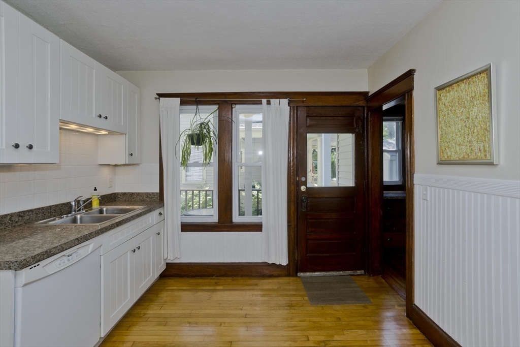 11 Lyman Road, Unit A Northampton, MA 01060 - Photo 7 of 33 Gallery Image 7