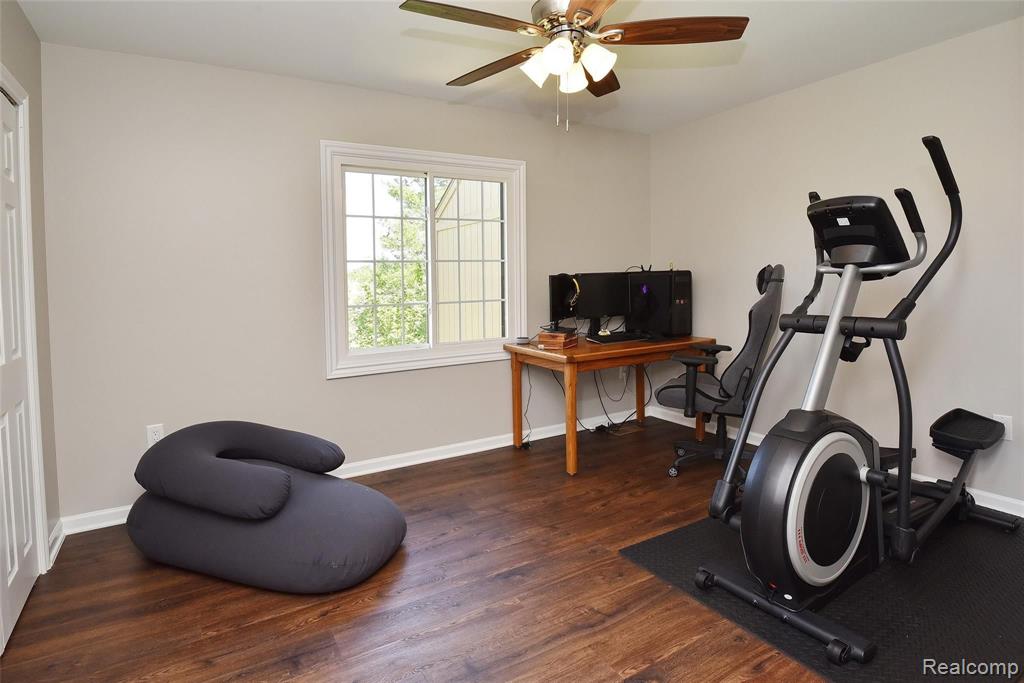 2259 Crystal Drive, Unit 32 Rochester Hills, MI 48309 - Photo 23 of 37
