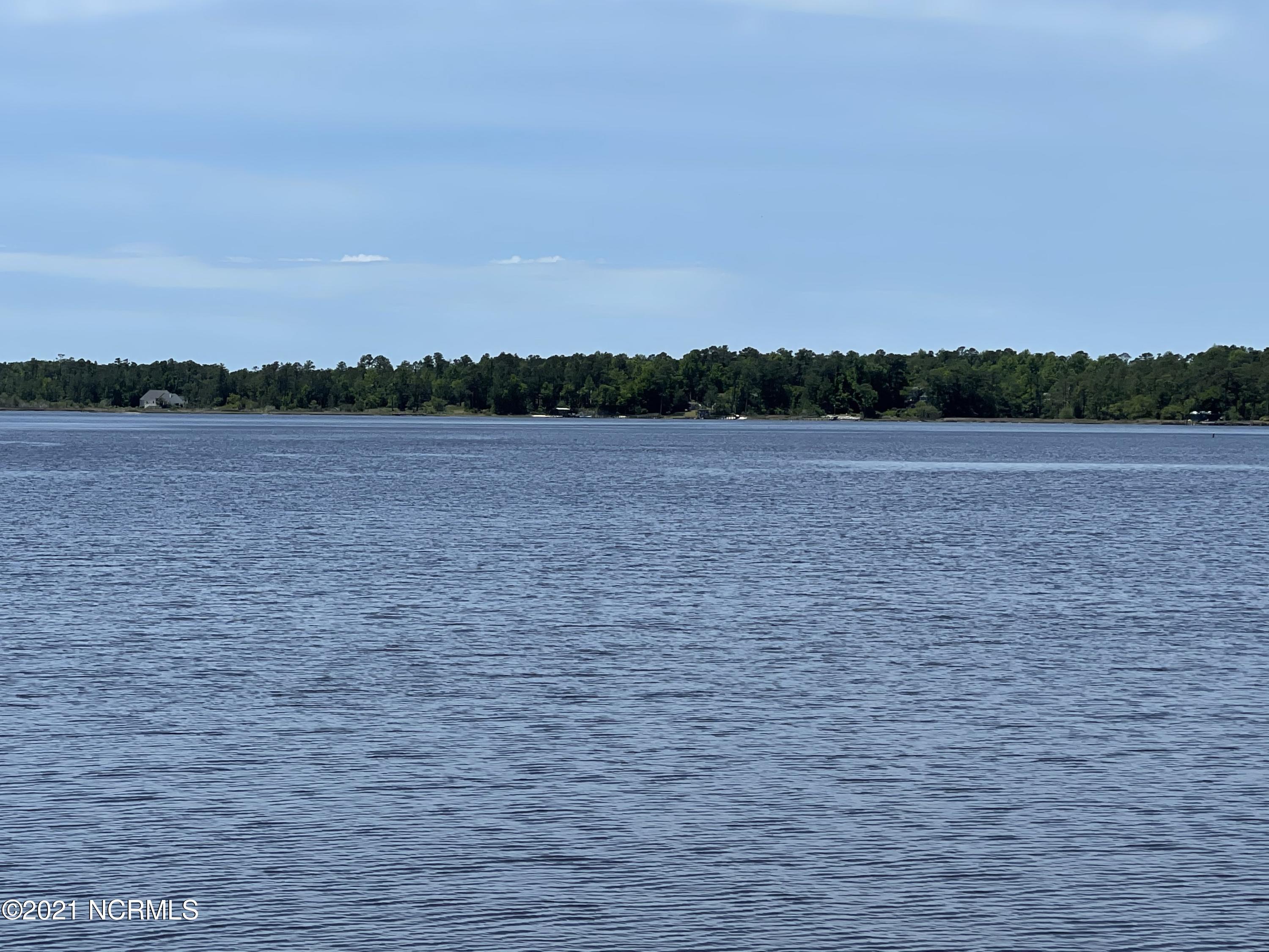 162 Sewell Road Swansboro, NC 28584 - Photo 8 of 26 8