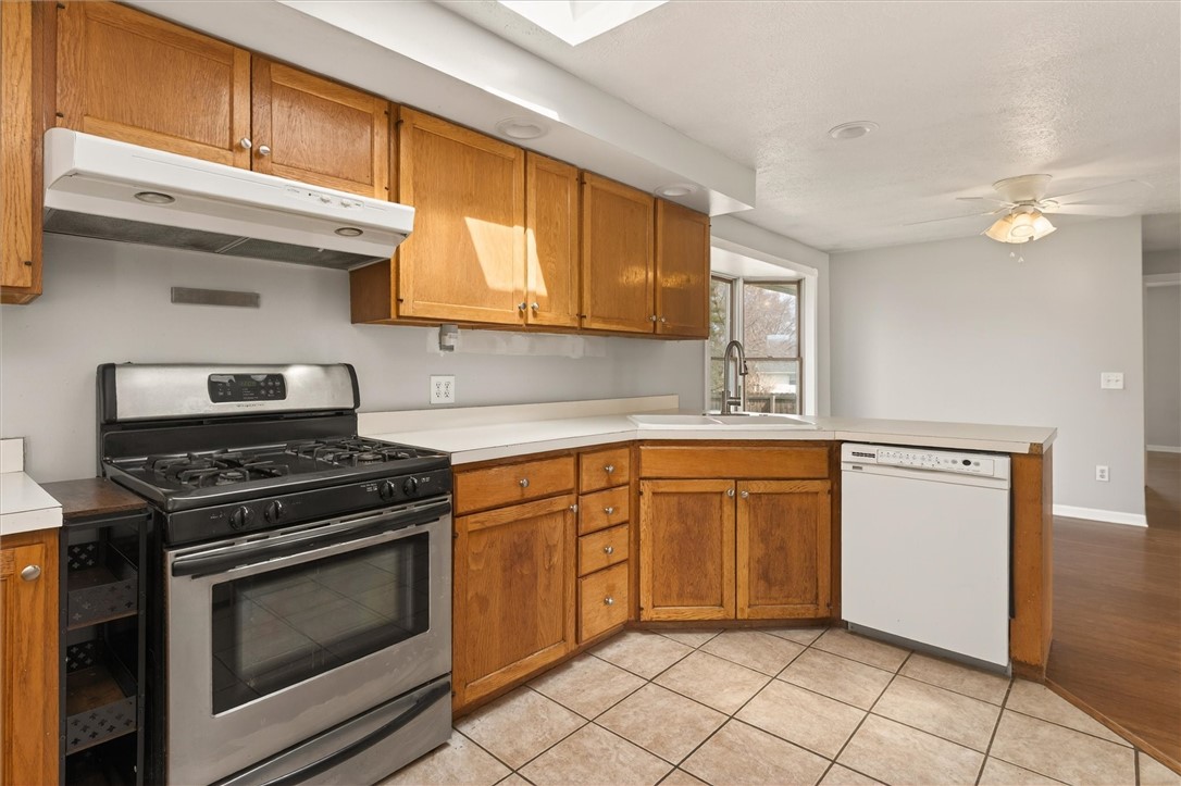 267 Valiant Drive Henrietta, NY 14623 - Photo 16 of 43