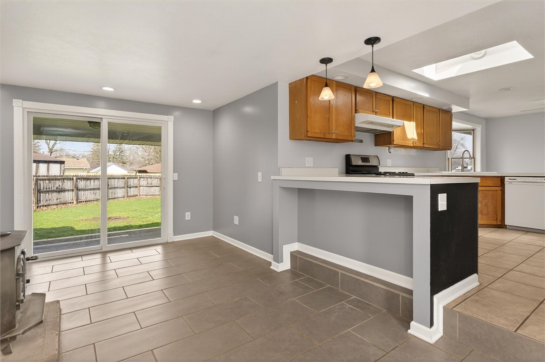 267 Valiant Drive Henrietta, NY 14623 - Photo 20 of 43