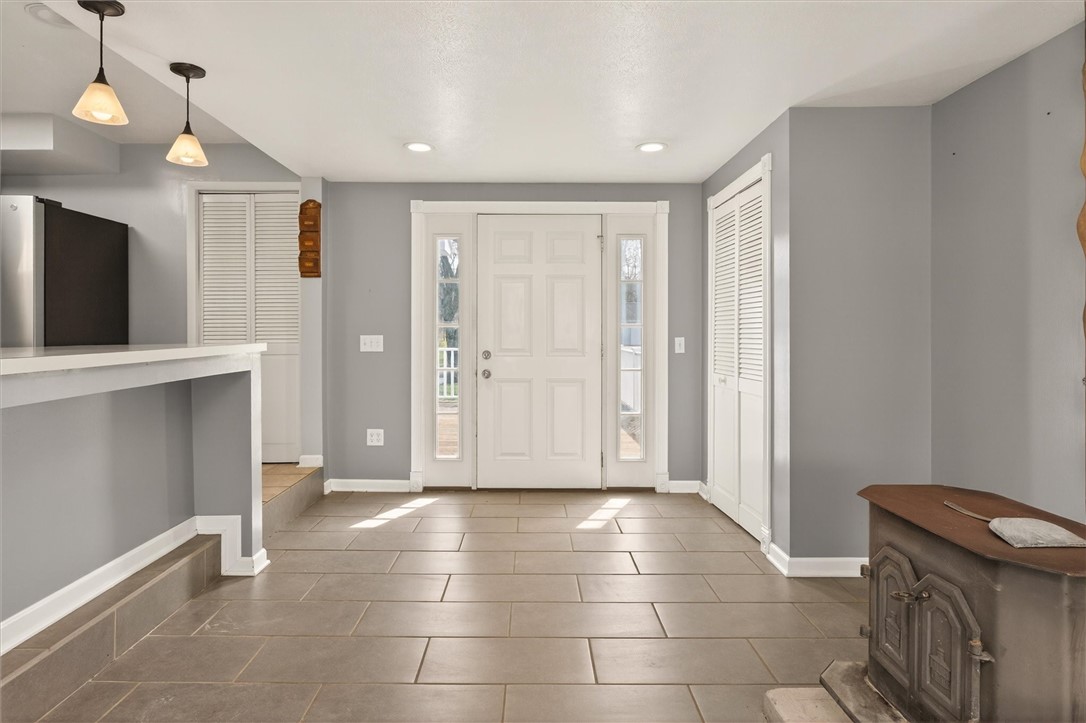 267 Valiant Drive Henrietta, NY 14623 - Photo 21 of 43