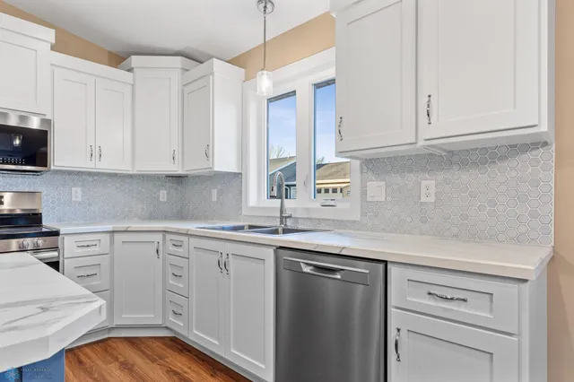 $468,900 | 2330 30th Avenue South, Fargo, ND 58103