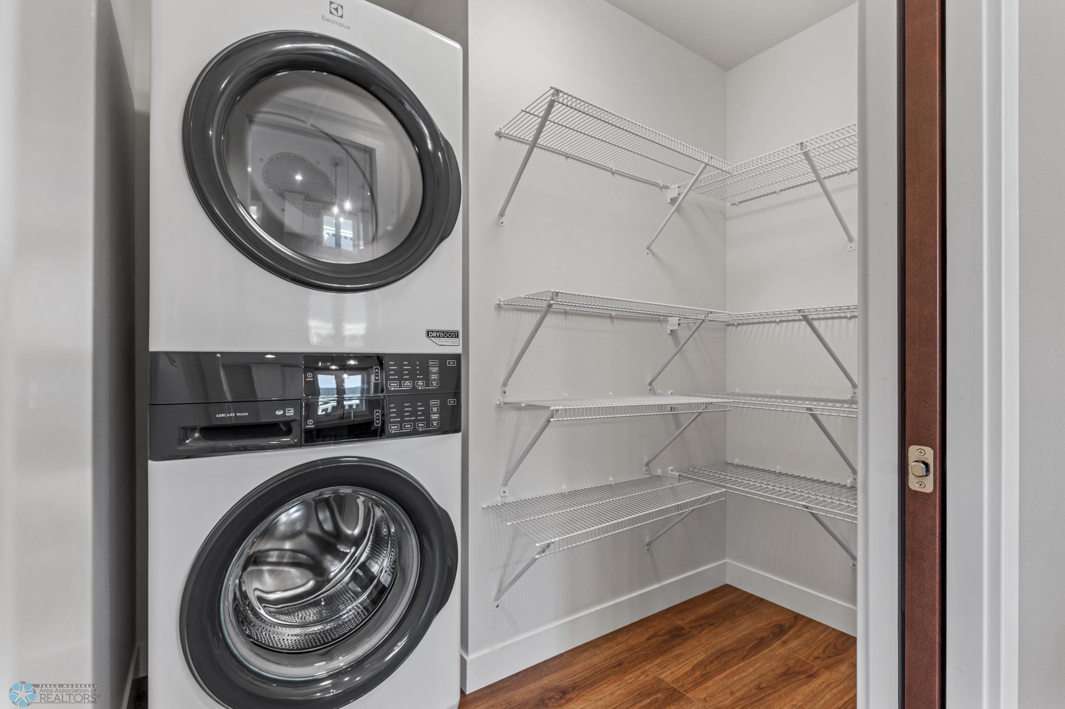 2330 30th Avenue South Fargo, ND 58103 - Photo 15 of 27