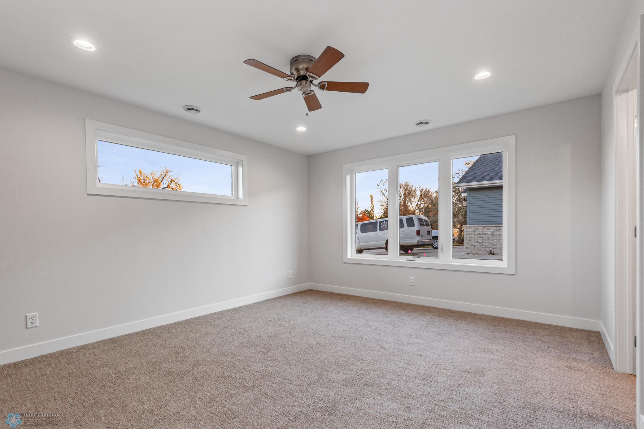 2330 30th Avenue South Fargo, ND 58103 - Photo 17 of 27