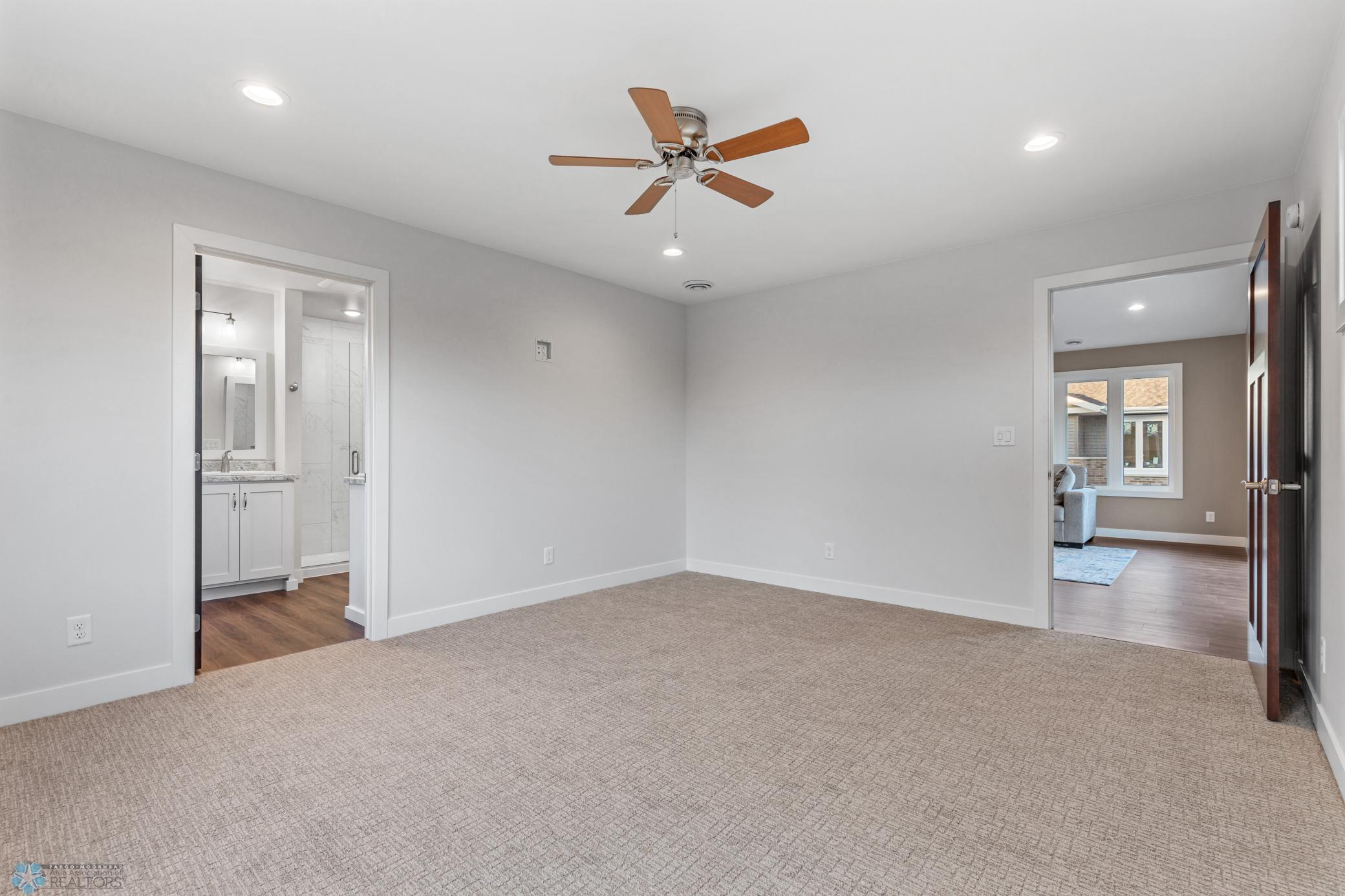 2330 30th Avenue South Fargo, ND 58103 - Photo 18 of 27