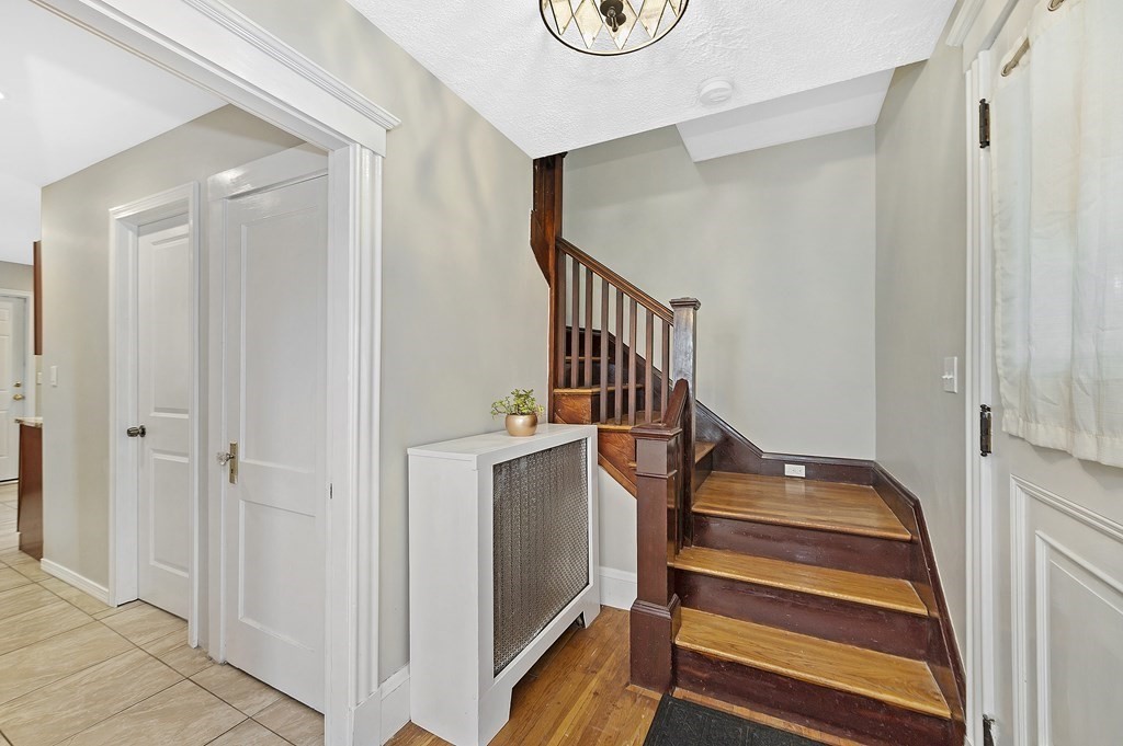 24 Riverside Court Saugus, MA 01906 - Photo 18 of 36