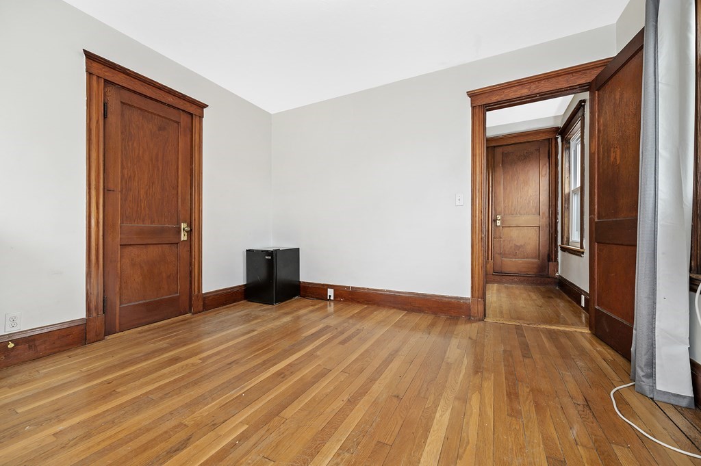 24 Riverside Court Saugus, MA 01906 - Photo 20 of 36