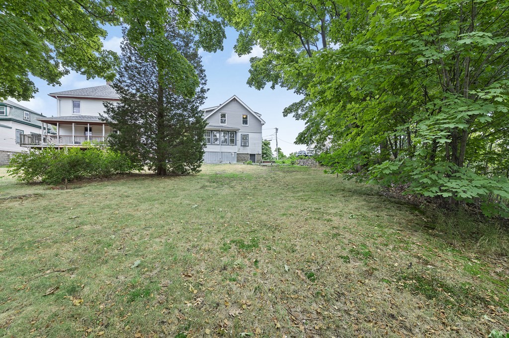 24 Riverside Court Saugus, MA 01906 - Photo 32 of 36