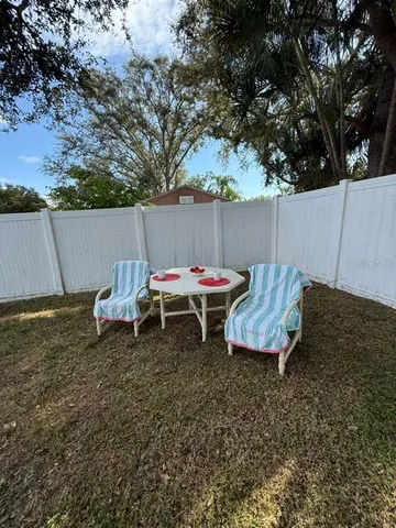 $4,500 | 2021 Valley Drive, Dunedin, FL 34698