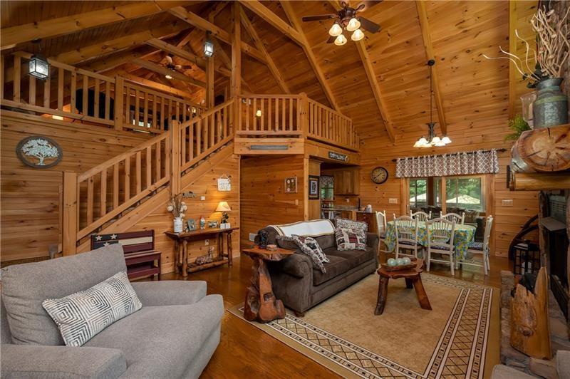 3906 Master Road Emlenton, PA 16373 - Photo 9 of 31 a living room with furniture