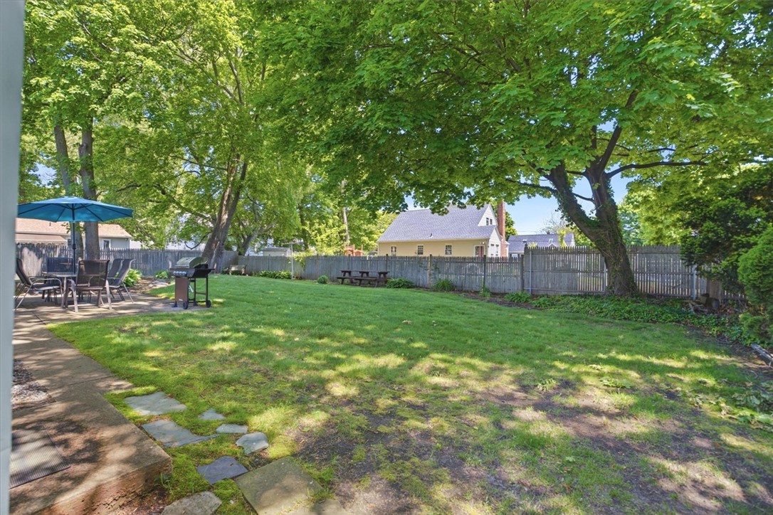 14 Stone Avenue Warwick, RI 02889 - Photo 26 of 30