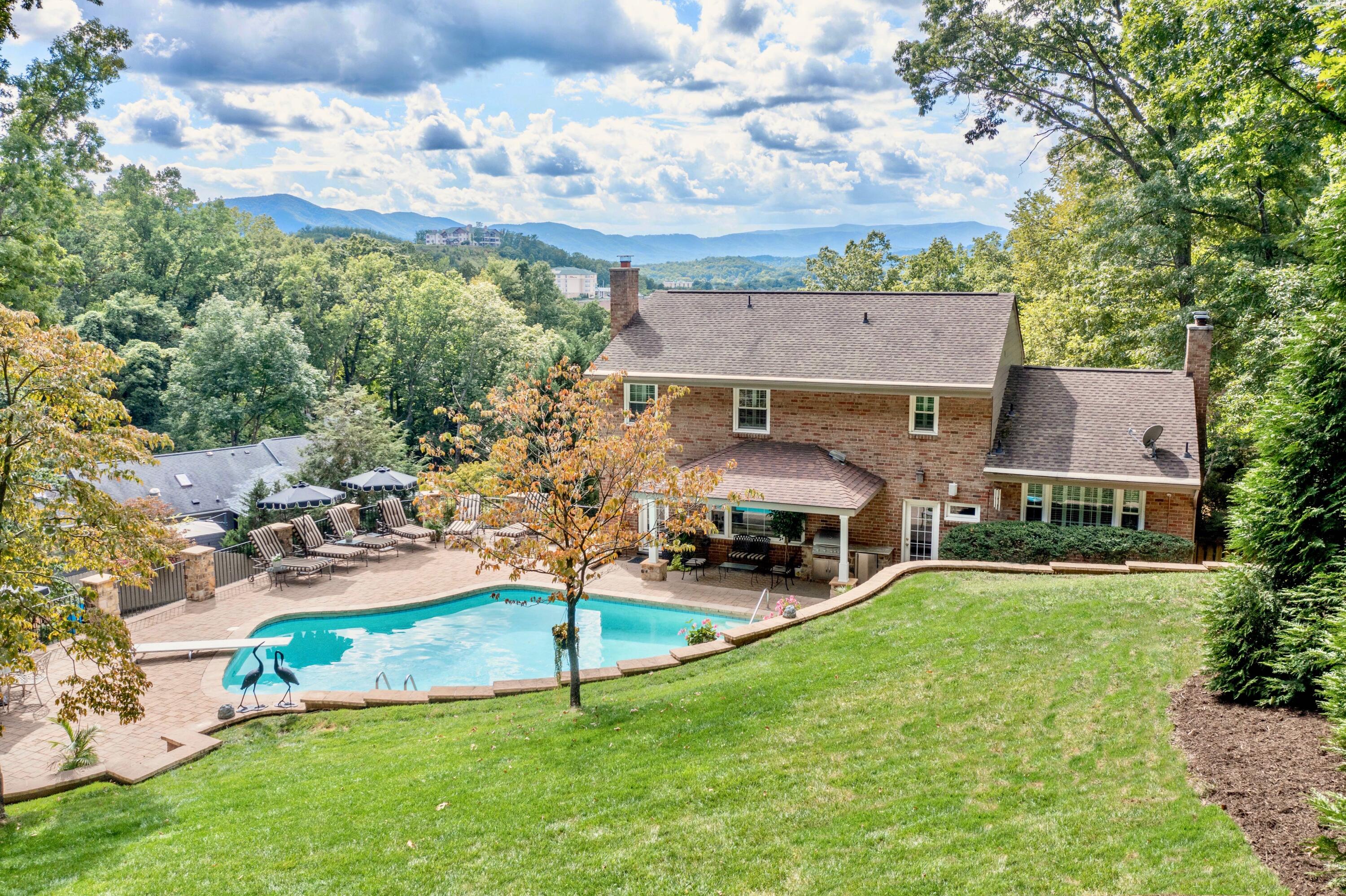 3654 Ridgewood Lane Southwest Roanoke, VA 24014 - Photo 3 of 56 Ridgewood - 2
