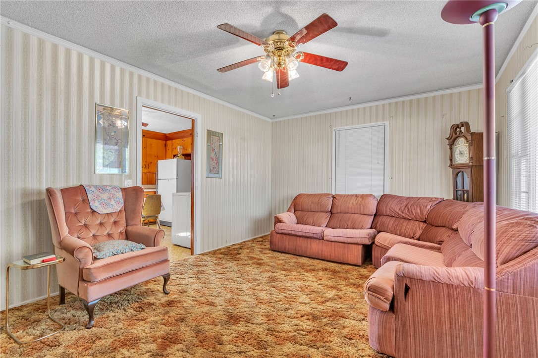 318 Fretwell Drive Anderson, SC 29626 - Photo 2 of 21