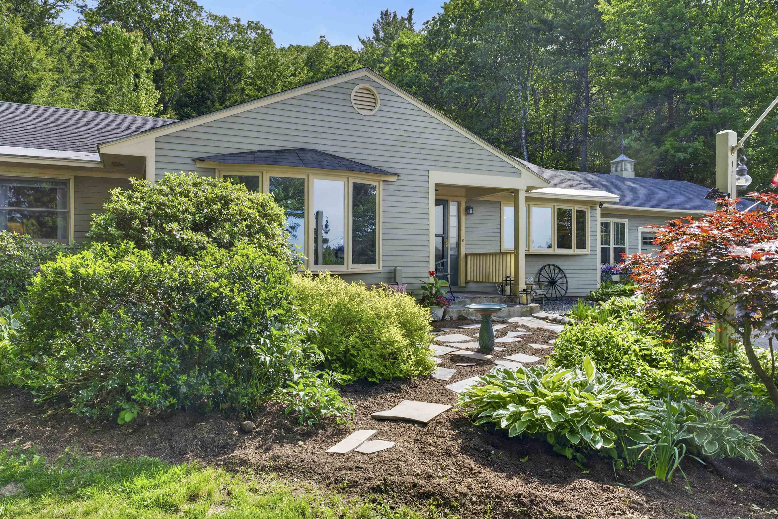 5 Tillinghast Road New London, NH 03257 - Photo 4 of 60