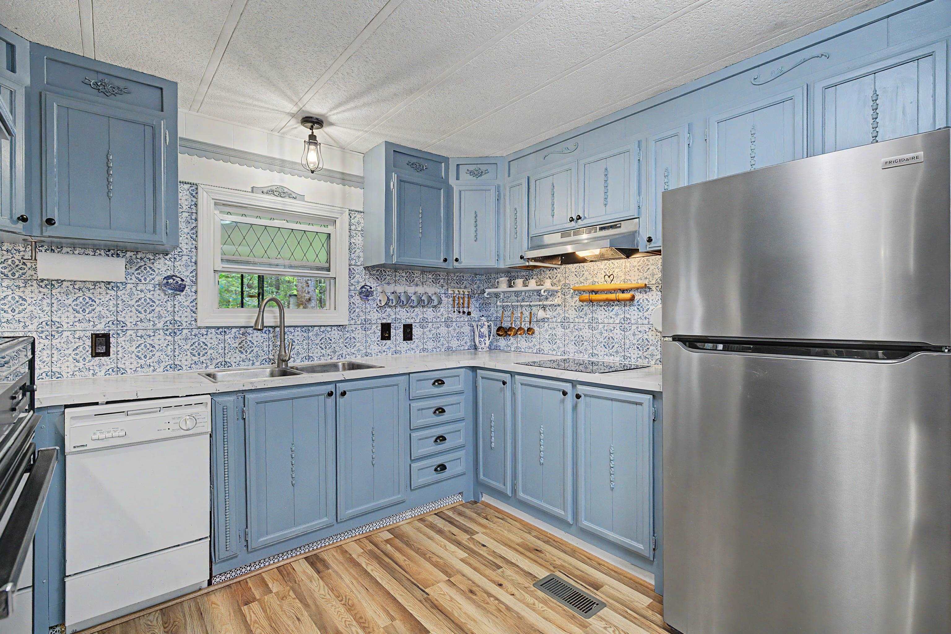 143 Robin Hood Lane Exeter, NH 03833 - Photo 9 of 28