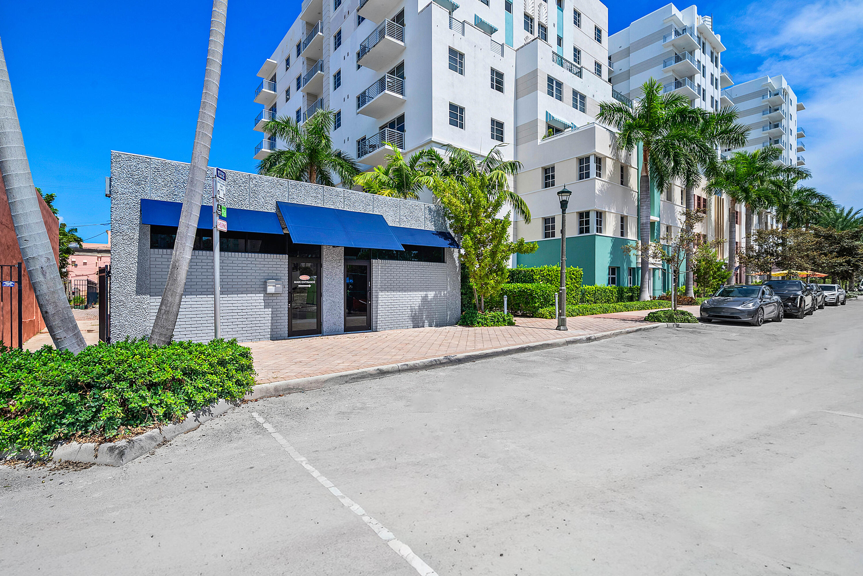 127 East Boca Raton Road Boca Raton, FL 33432 - Photo 4 of 39 003-127BocaRatonBoulevard-BocaRaton-FL-3