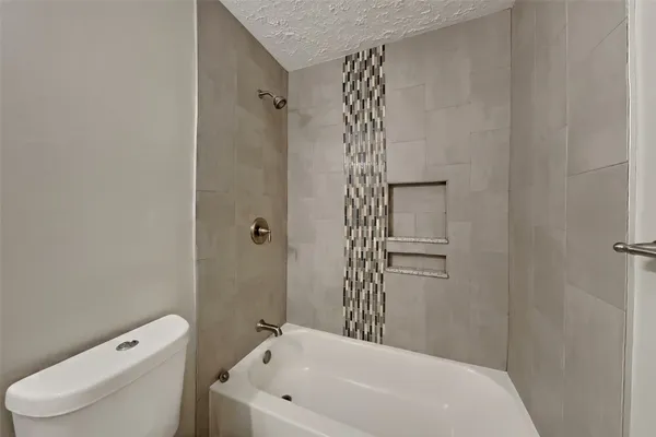 $2,000 | 15022 Ringfield Drive, Houston, TX 77084