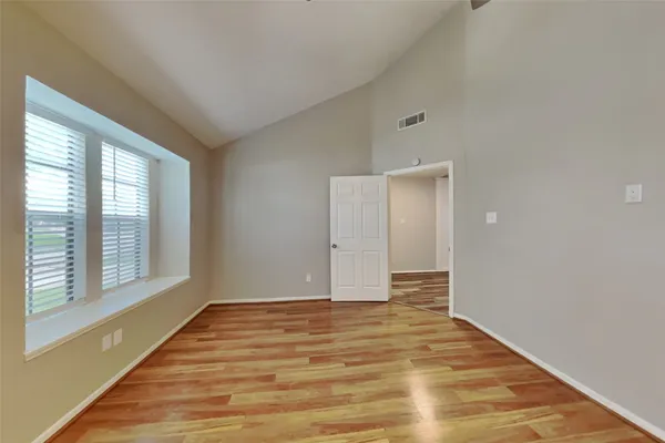 $2,000 | 15022 Ringfield Drive, Houston, TX 77084