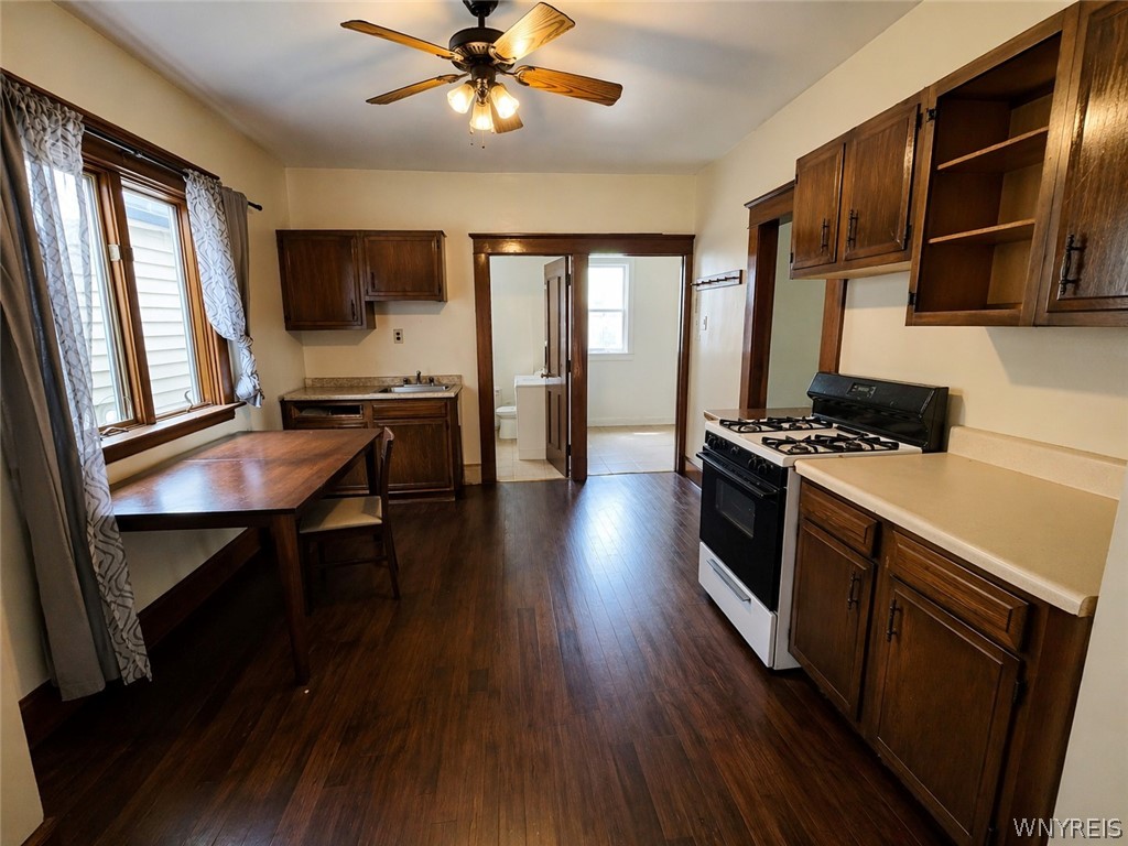 447 Gold Street Buffalo, NY 14206 - Photo 2 of 16