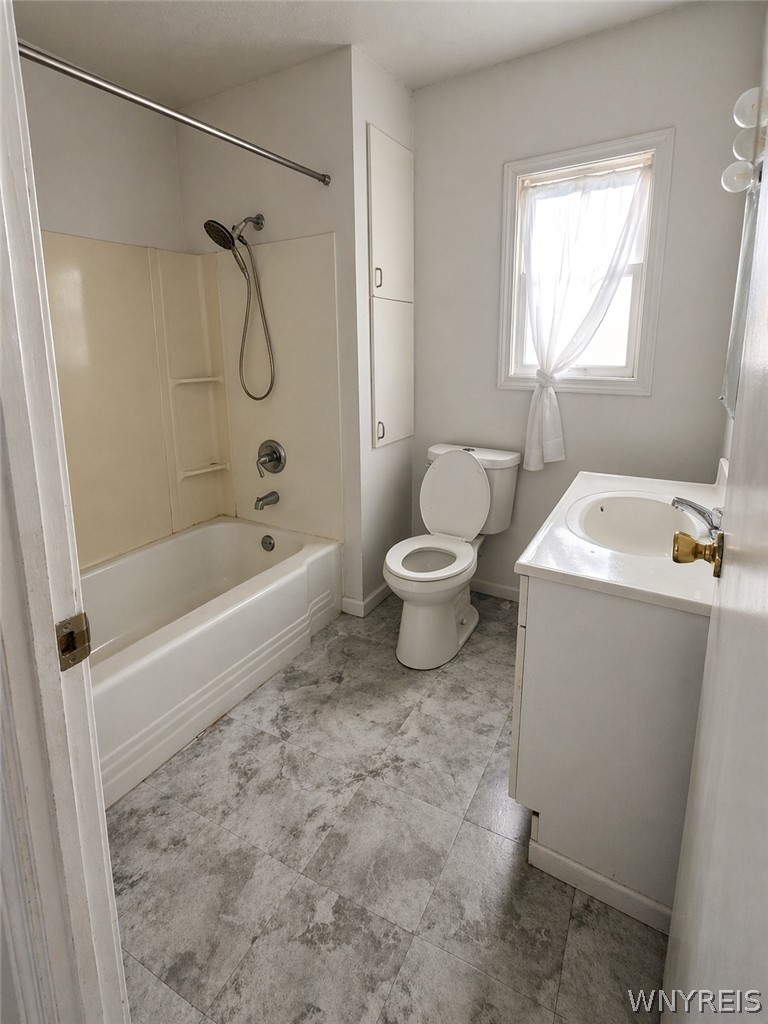 447 Gold Street Buffalo, NY 14206 - Photo 7 of 16