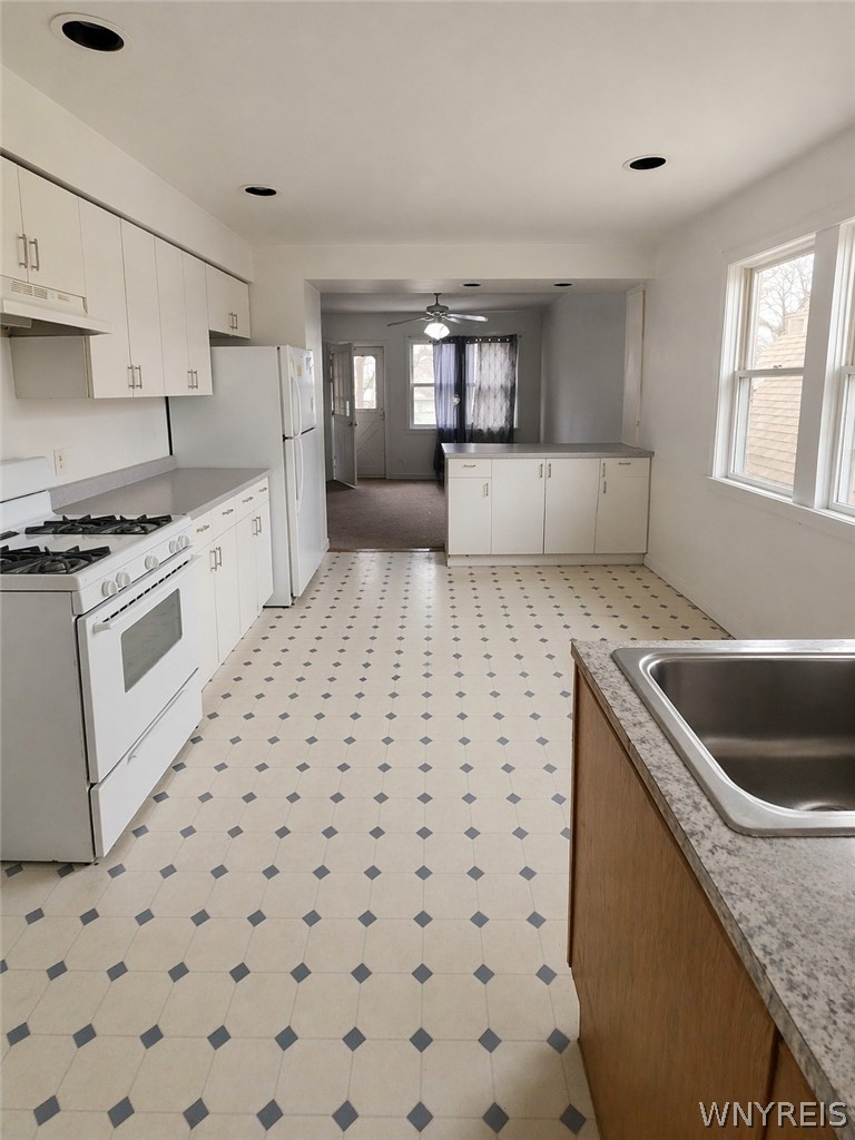 447 Gold Street Buffalo, NY 14206 - Photo 9 of 16