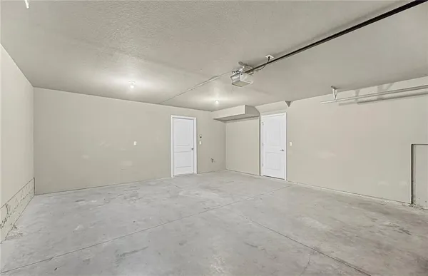 $265,000 | 5245 Overland Drive, Unit B25, Lawrence, KS 66049